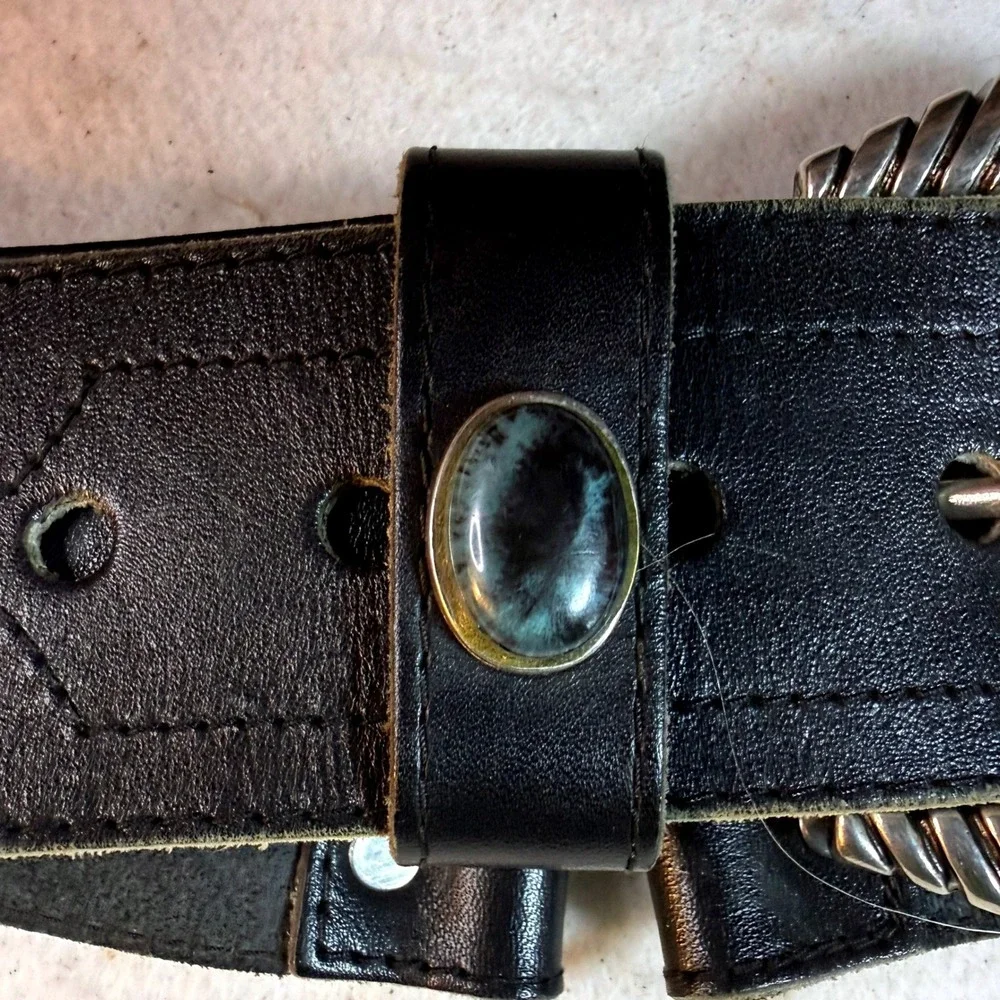 Unbranded embrace rugged